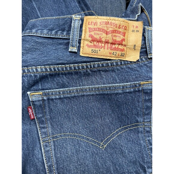 Levi’s 501 Original Fit Jeans W42 L32 Button Fly Classic Vintage Straight Leg - Picture 6 of 8